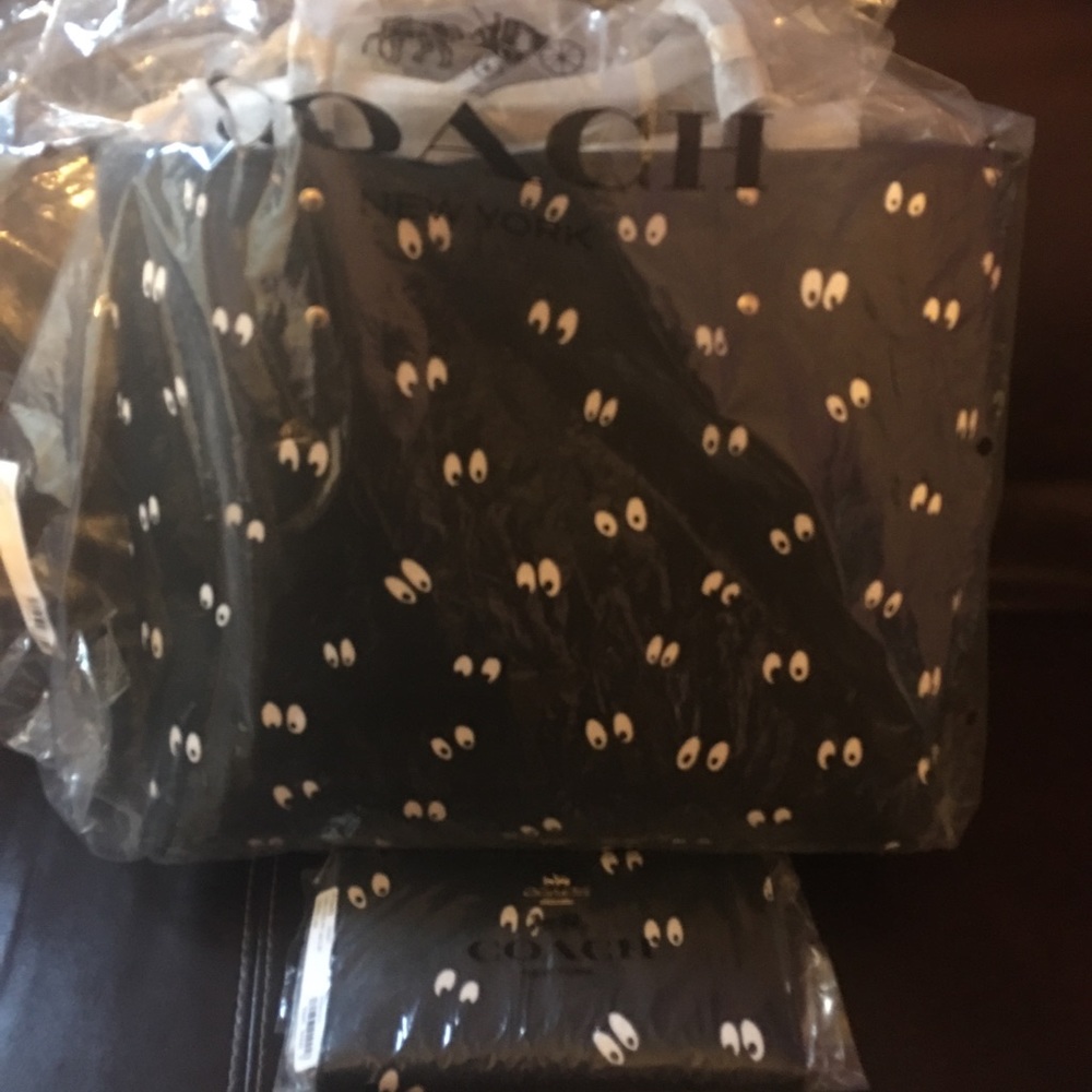 Disney Coach Snow White Tote And Wallet
